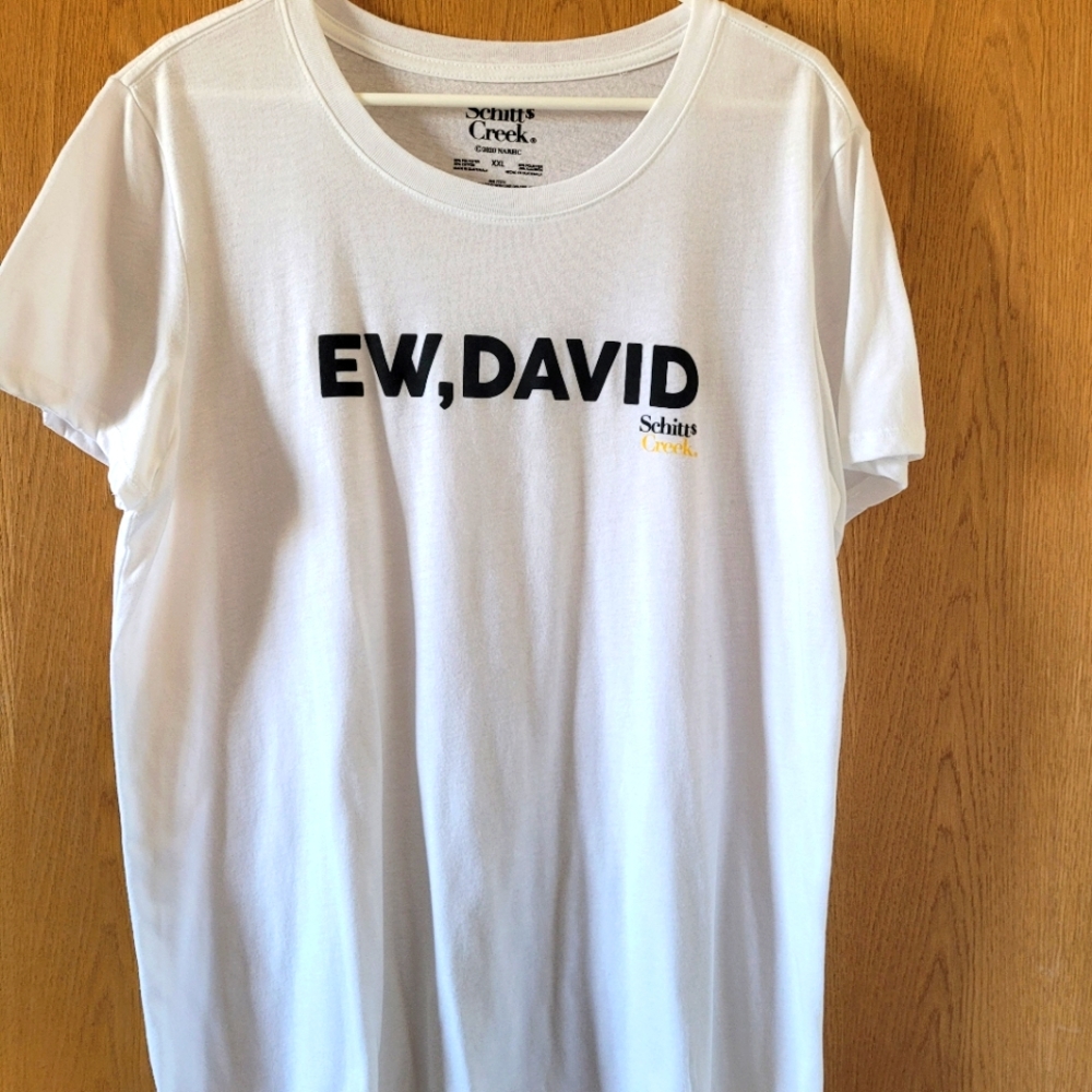 Schitt's Creek 'Ew, David' T-shirt